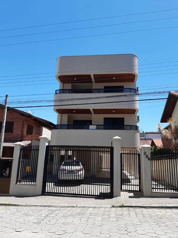 Residencial Giovana Bombinhas